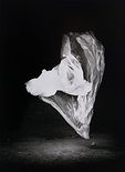 La Folie, 2019

(in Koop. mit M. Hochstätter)
Silver Gelatine Print auf Alu kaschiert 49 x 36 cm, Künstlerrahmung
2/3, rückseitig signiert, datiert und beschriftet

AUSRUFPREIS: 450.-
